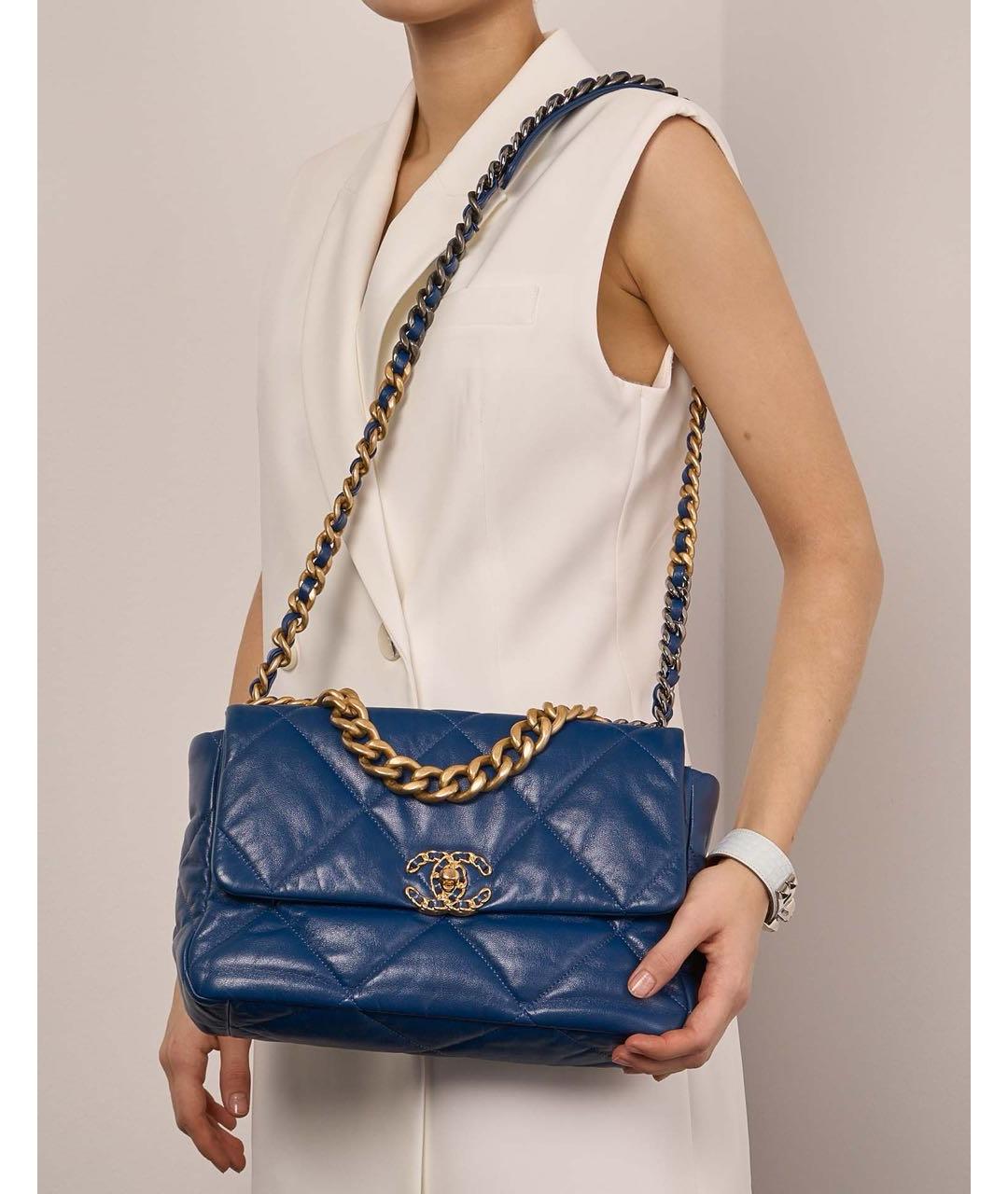 CHANEL Темно-синяя кожаная сумка через плечо, фото 5