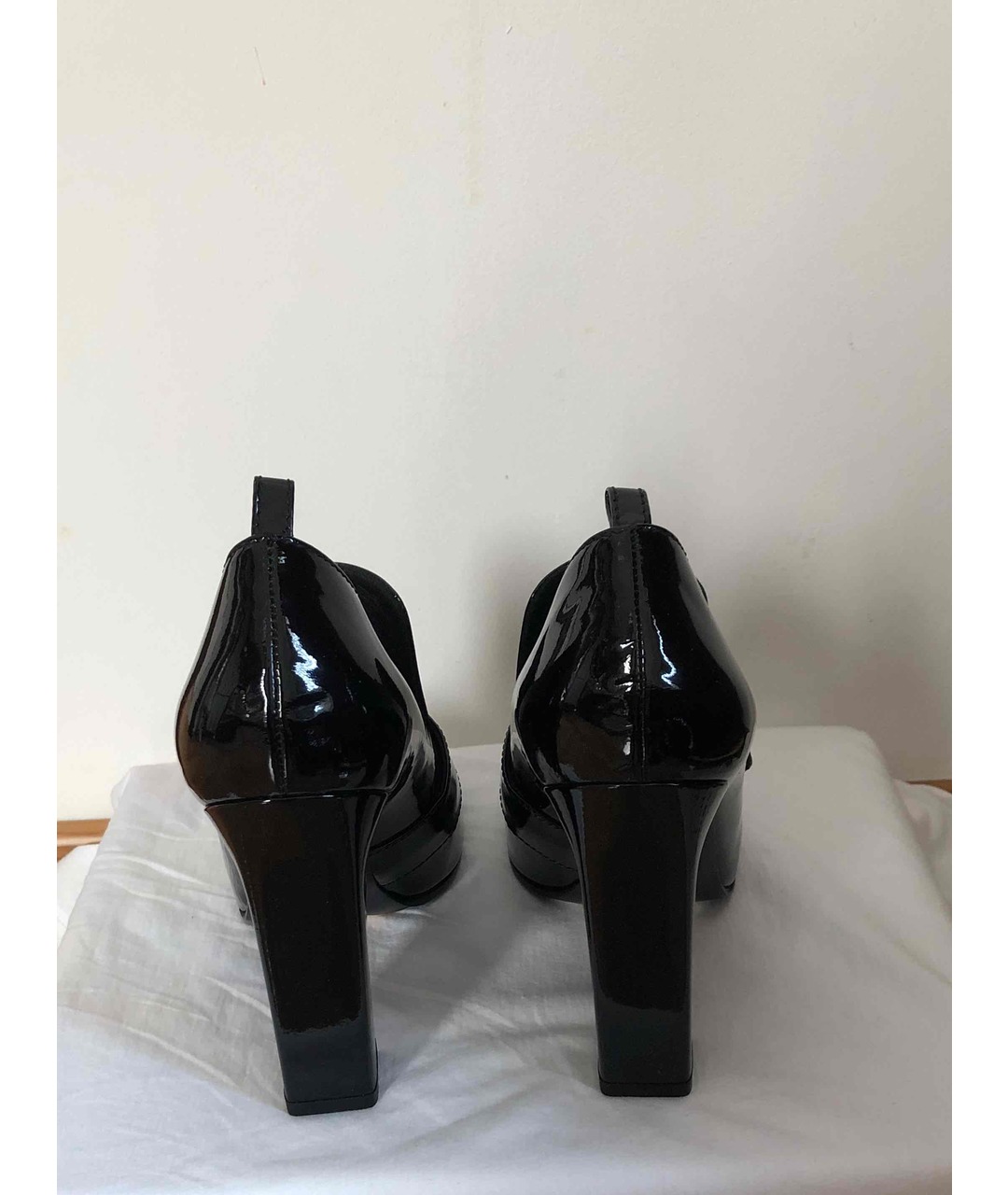 CHANEL PRE-OWNED Черные туфли из лакированной кожи, фото 4