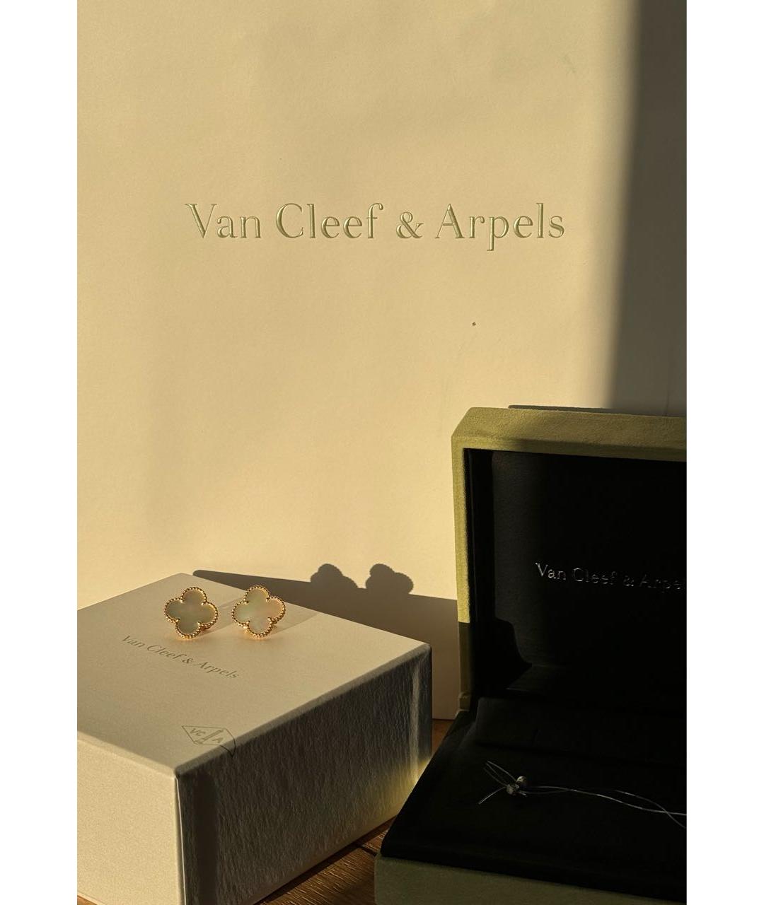 VAN CLEEF & ARPELS Белые серьги из желтого золота, фото 5