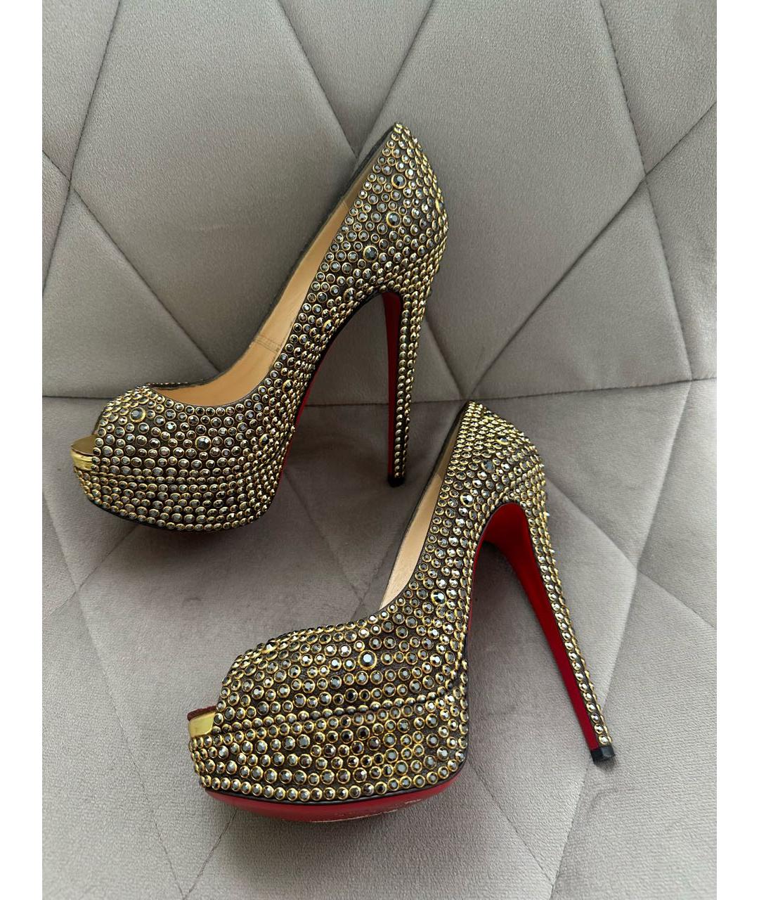 CHRISTIAN LOUBOUTIN Золотые туфли, фото 3