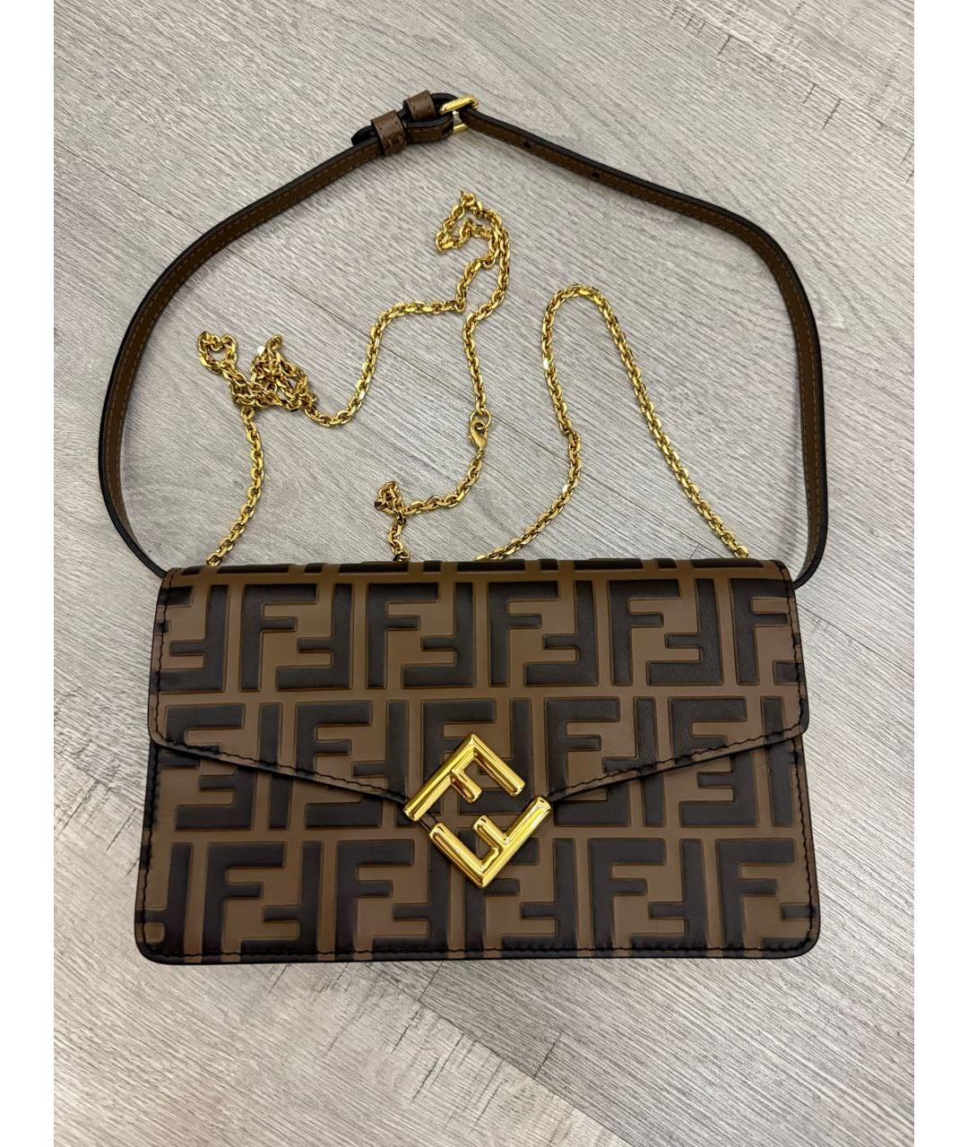 FENDI Коричневая кожаная сумка с короткими ручками, фото 2