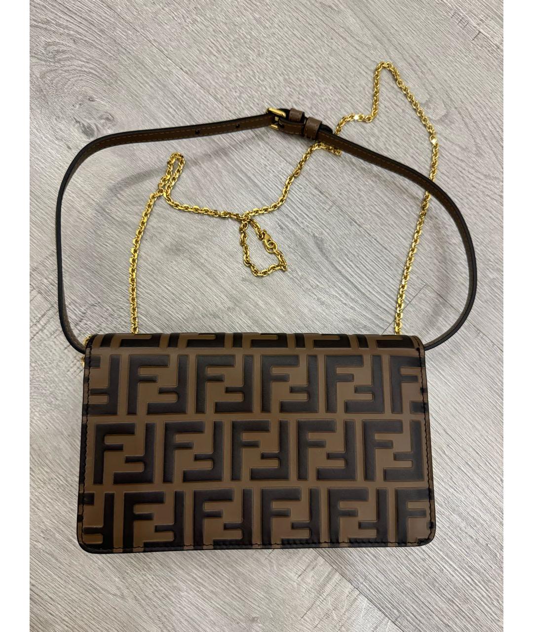 FENDI Коричневая кожаная сумка с короткими ручками, фото 3