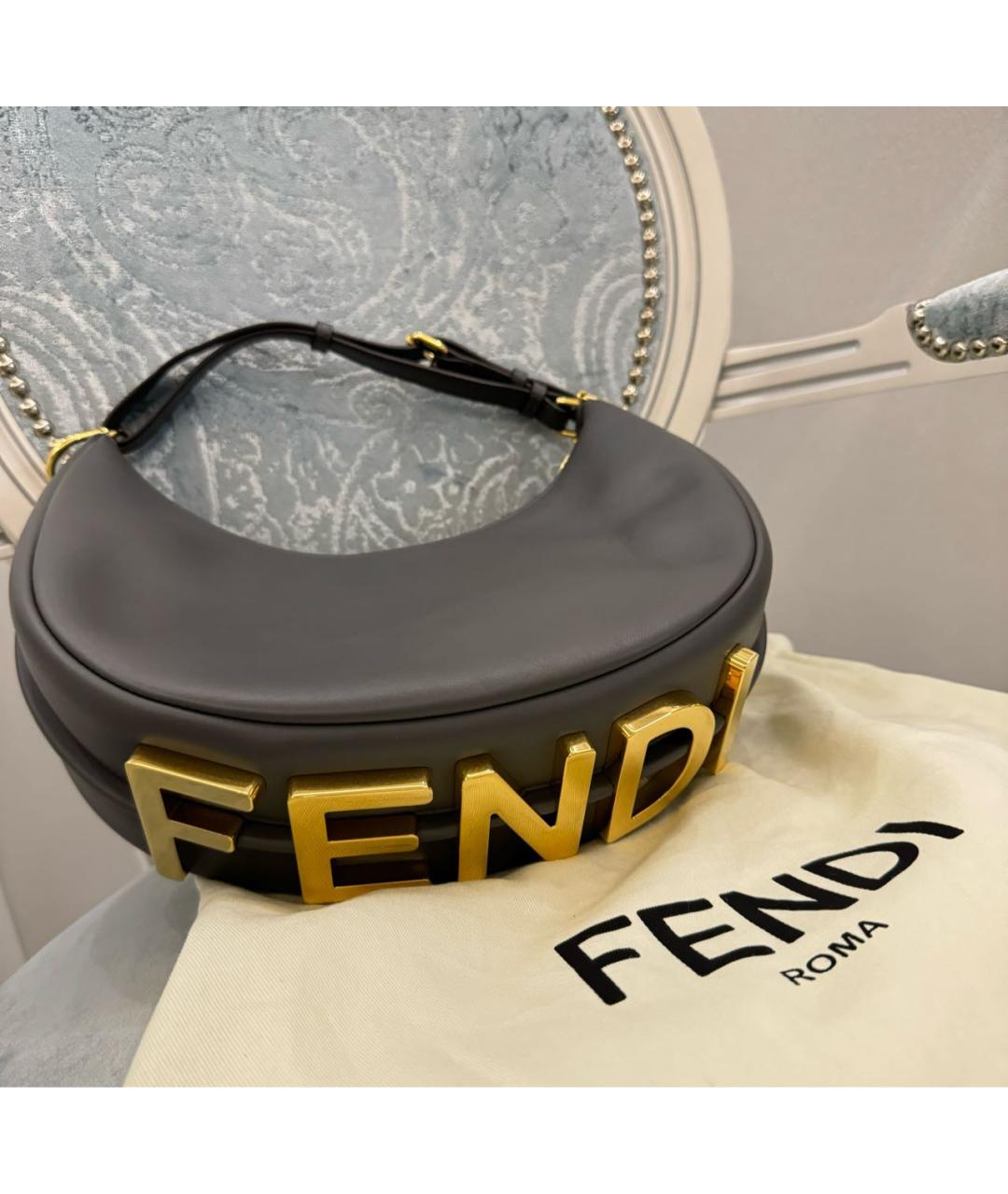 FENDI Антрацитовая кожаная сумка с короткими ручками, фото 6