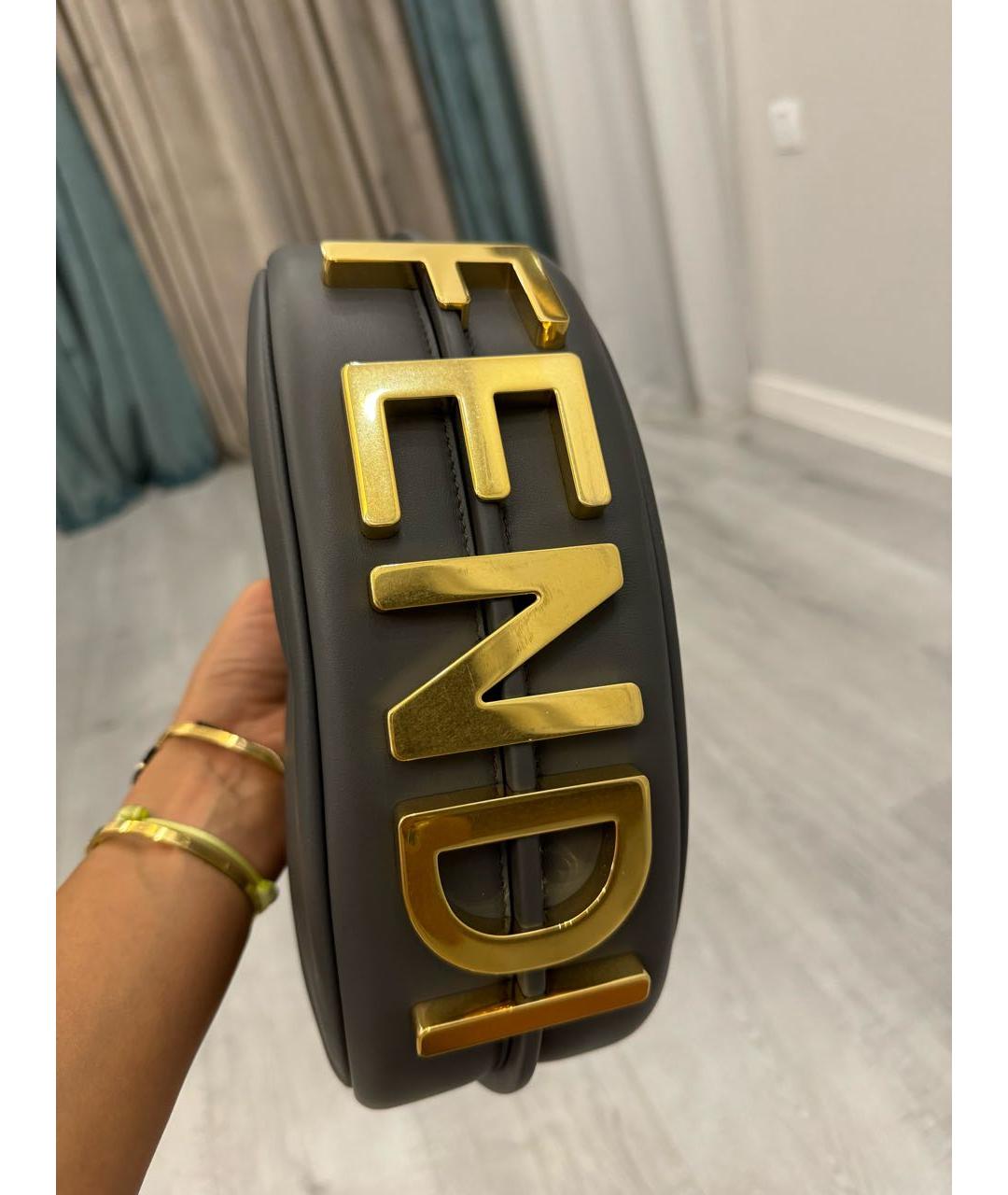 FENDI Антрацитовая кожаная сумка с короткими ручками, фото 3