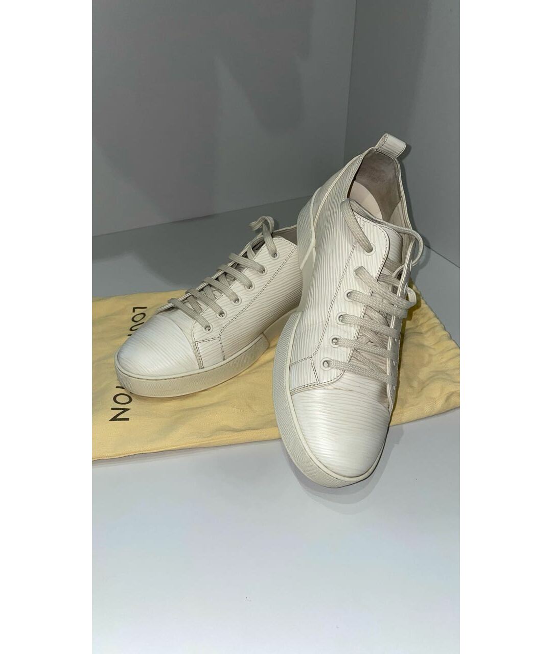 LOUIS VUITTON PRE-OWNED Белые кожаные низкие кроссовки / кеды, фото 5