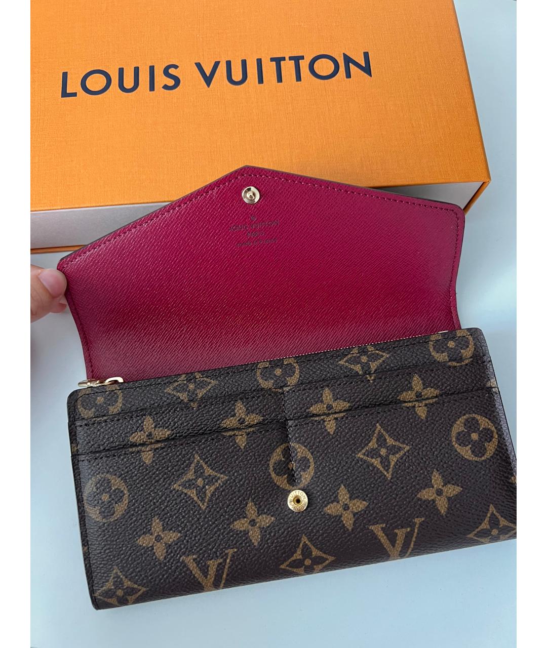 LOUIS VUITTON Коричневый кошелек, фото 7