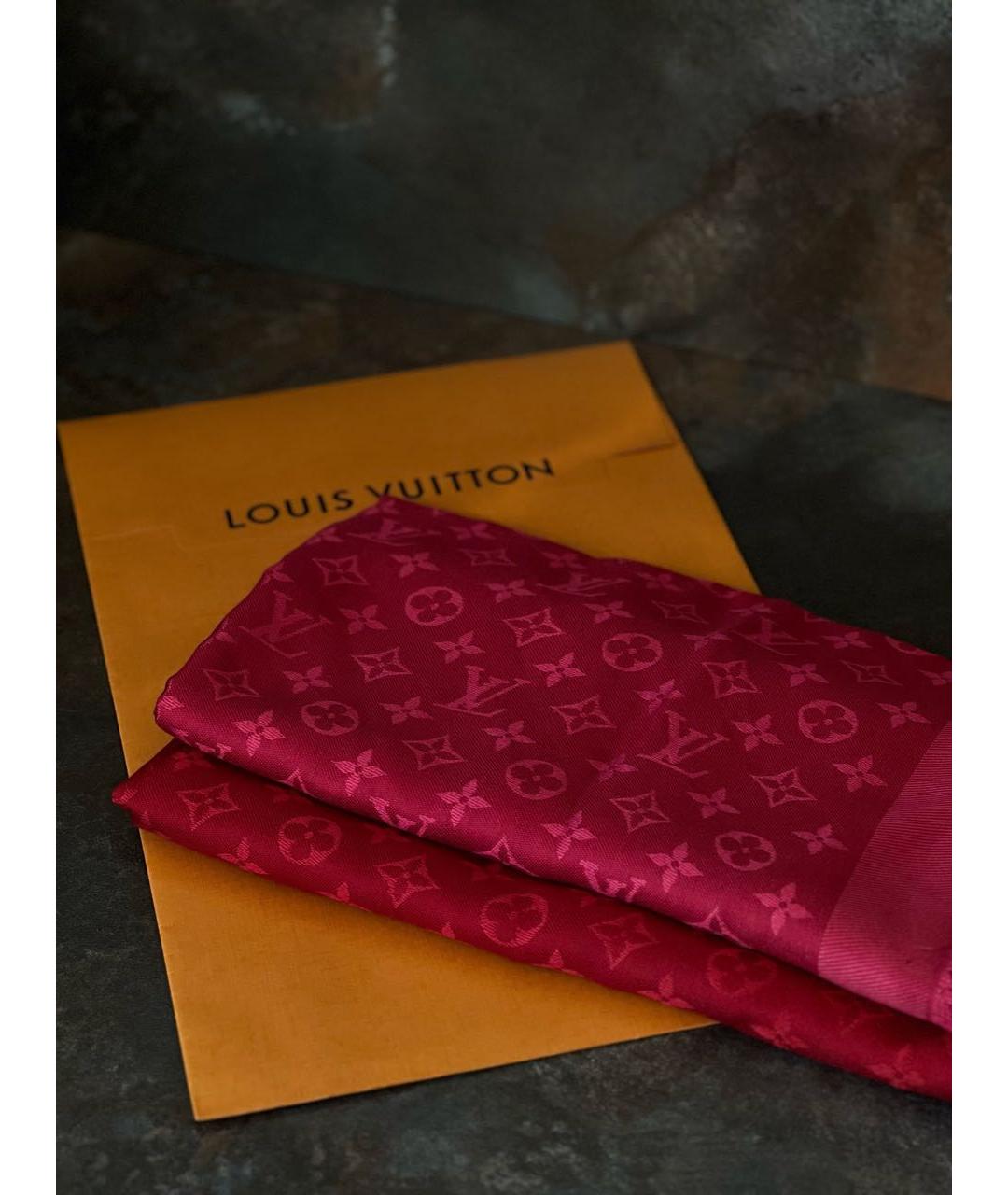 LOUIS VUITTON Красный шелковый платок, фото 3