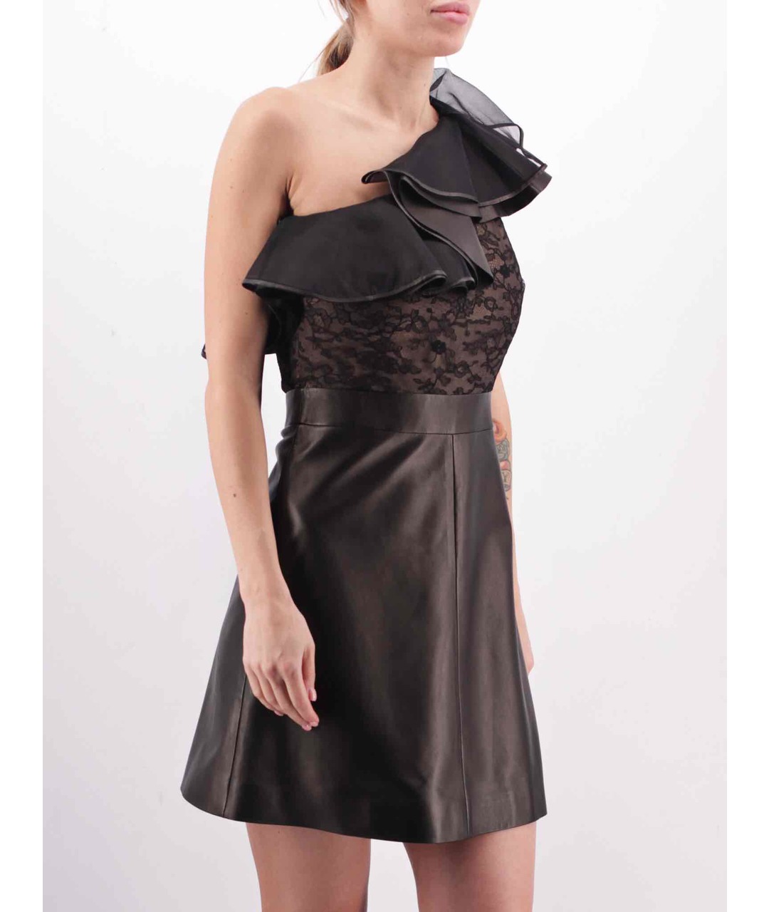 VALENTINO Черное кожаное повседневное платье, фото 2