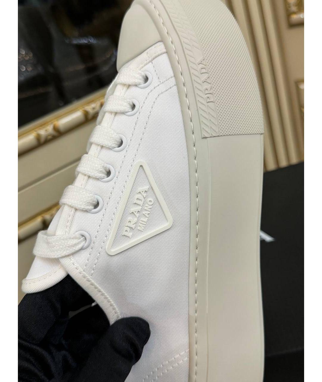 PRADA Белые текстильные кеды, фото 5
