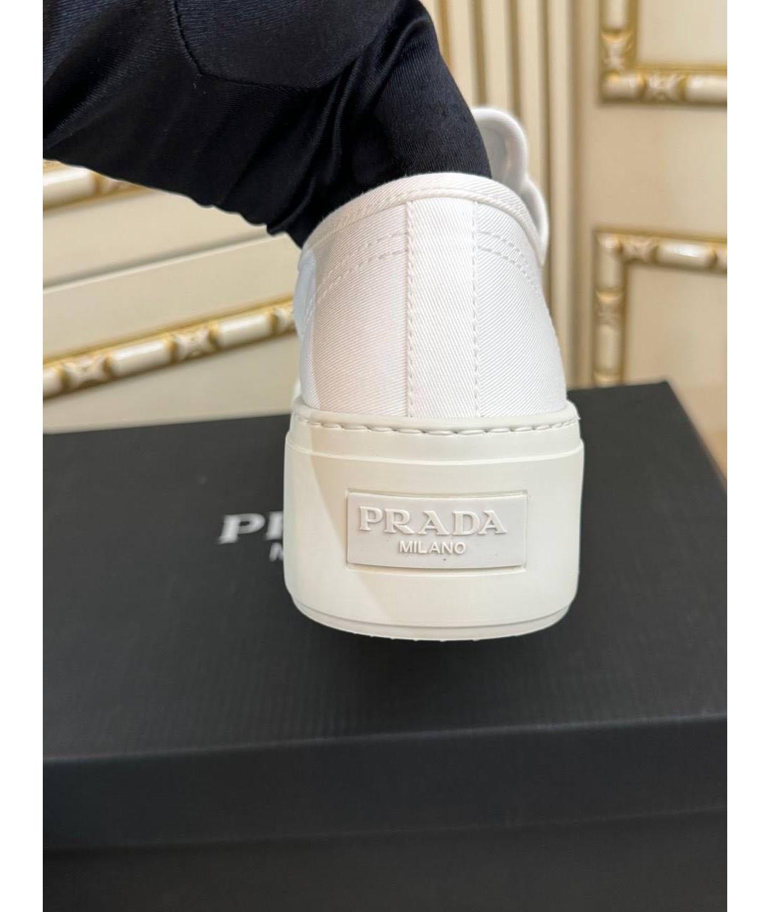 PRADA Белые текстильные кеды, фото 6