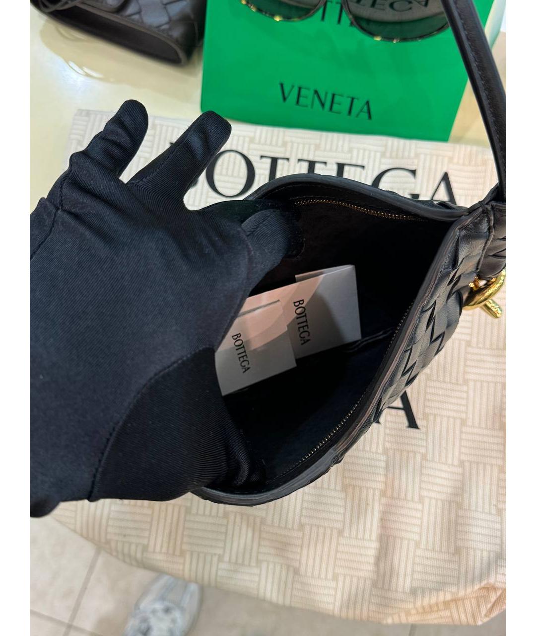 BOTTEGA VENETA Черная кожаная сумка через плечо, фото 5