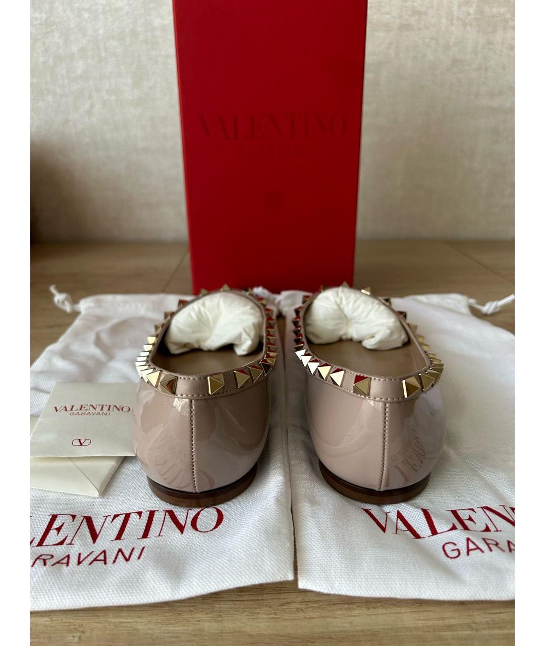 VALENTINO Розовые балетки из лакированной кожи, фото 4