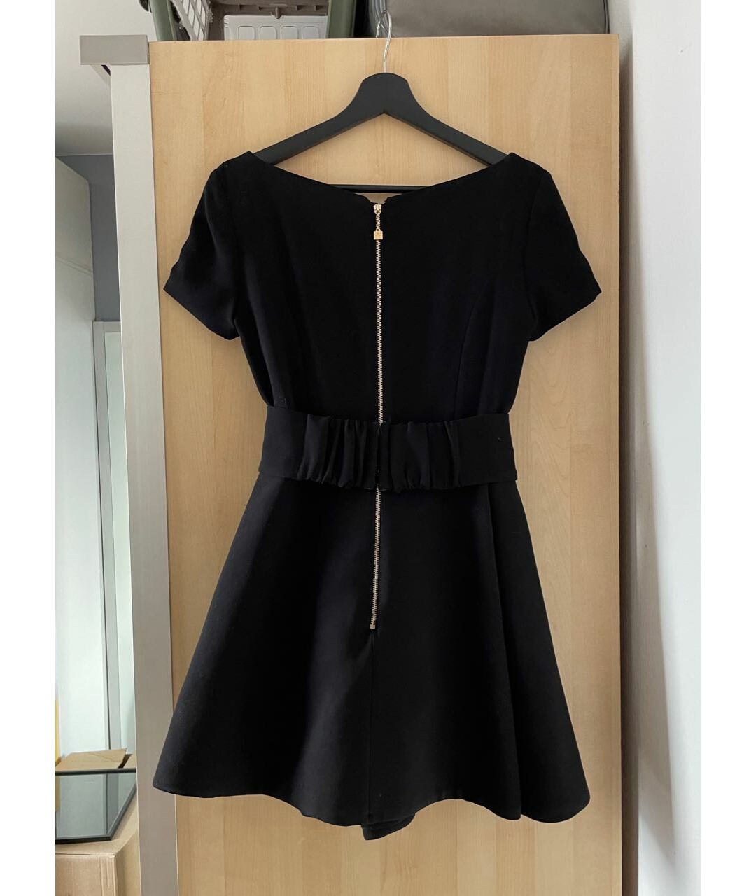 ELISABETTA FRANCHI Черное полиэстеровое повседневное платье, фото 2