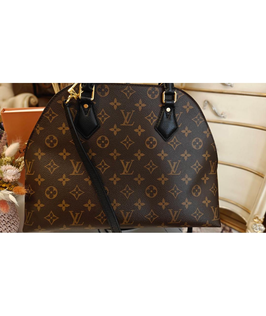 LOUIS VUITTON Коричневая сумка с короткими ручками, фото 8