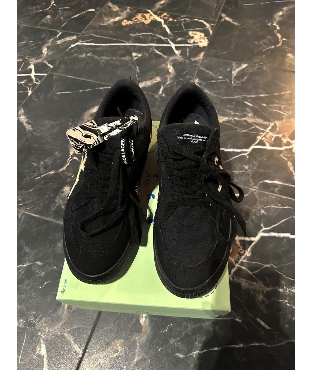 

Низкие кроссовки / кеды