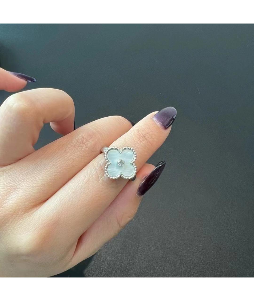 VAN CLEEF & ARPELS Белое кольцо из белого золота, фото 4