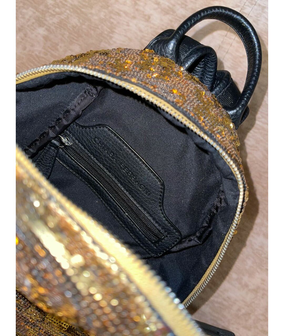 CHIARA FERRAGNI Золотой кожаный рюкзак, фото 4