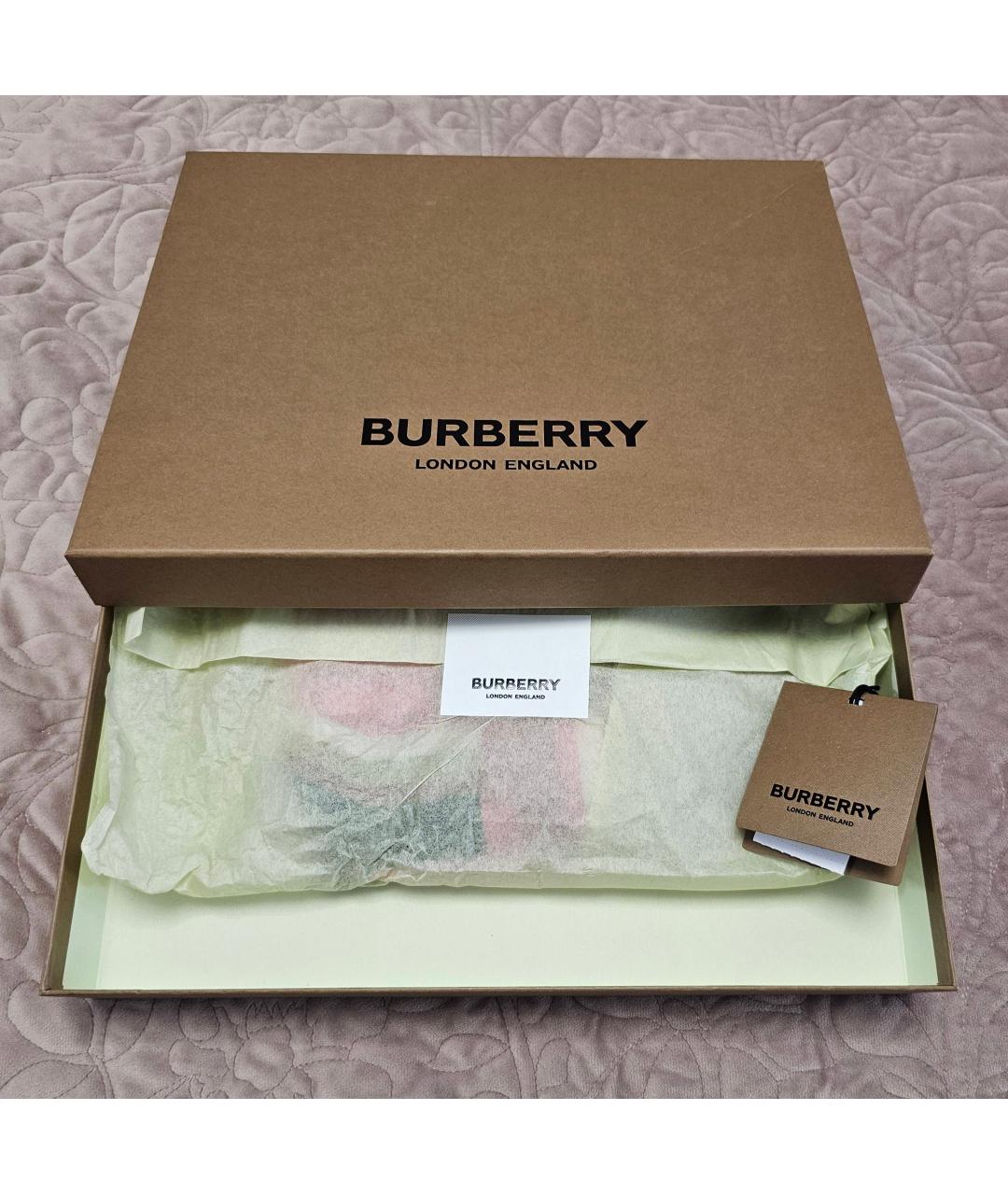 BURBERRY Розовый платок, фото 4