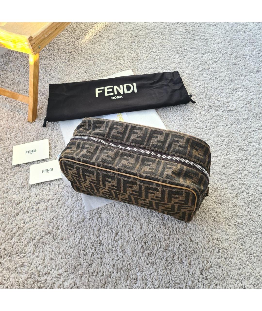 FENDI Коричневая тканевая барсетка, фото 3