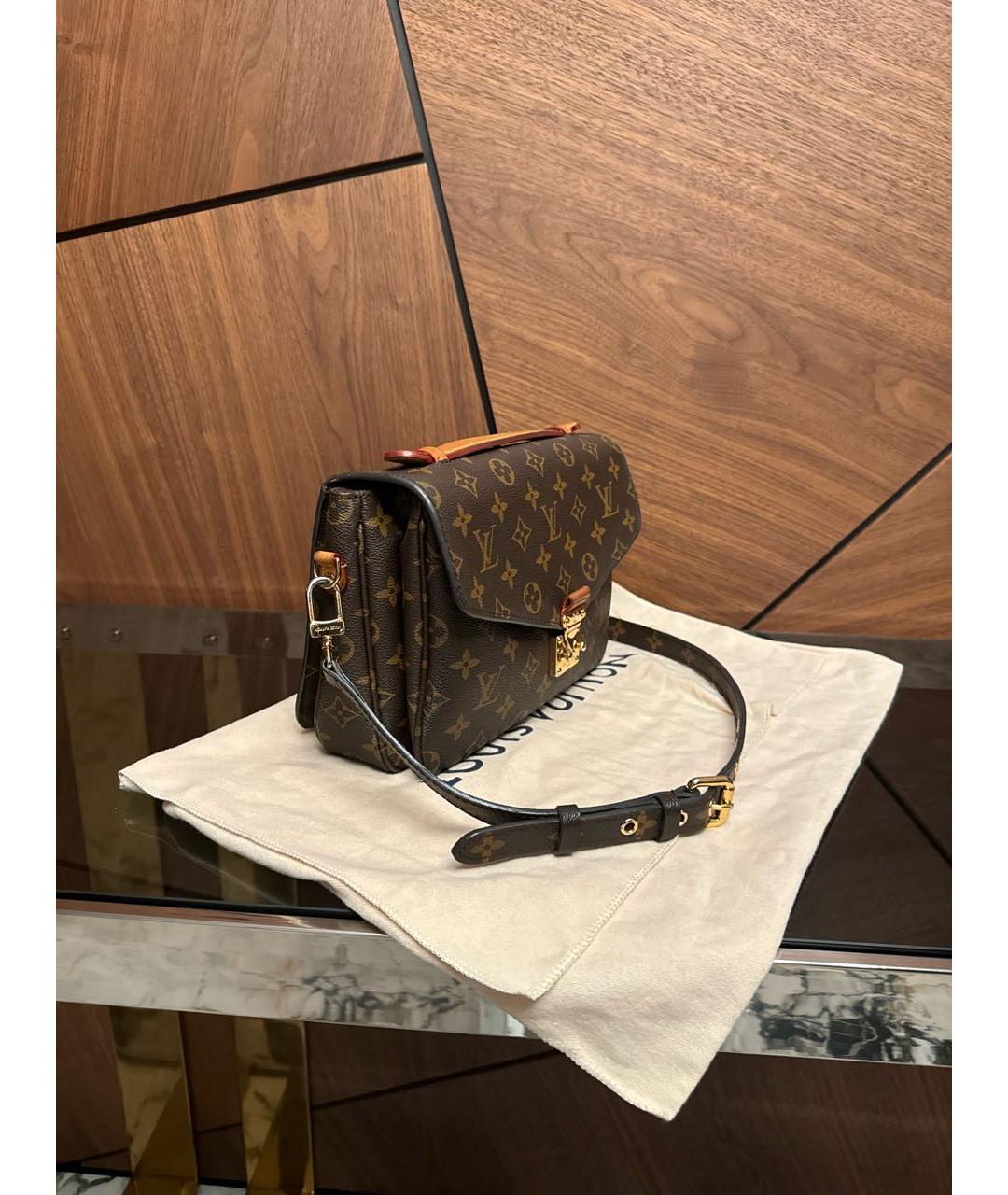 LOUIS VUITTON Коричневая кожаная сумка через плечо, фото 2