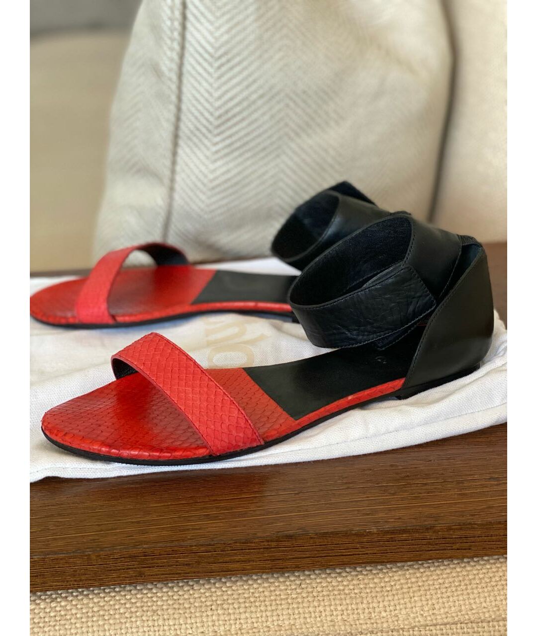 CHLOE Коралловые босоножки из экзотической кожи, фото 5