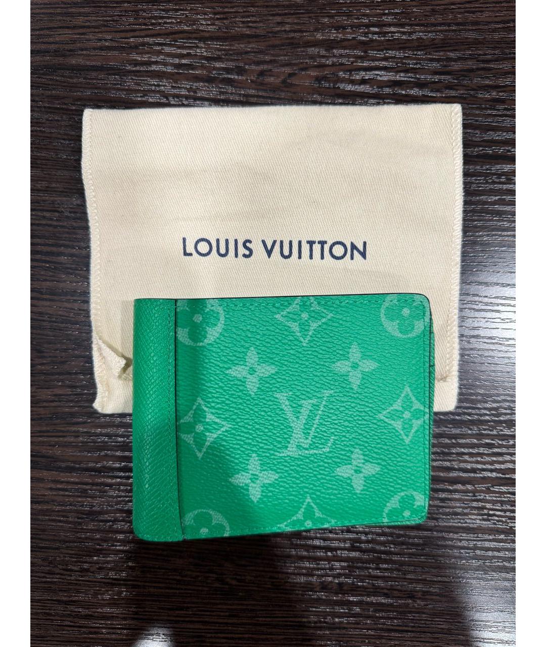 LOUIS VUITTON Зеленый кошелек, фото 2