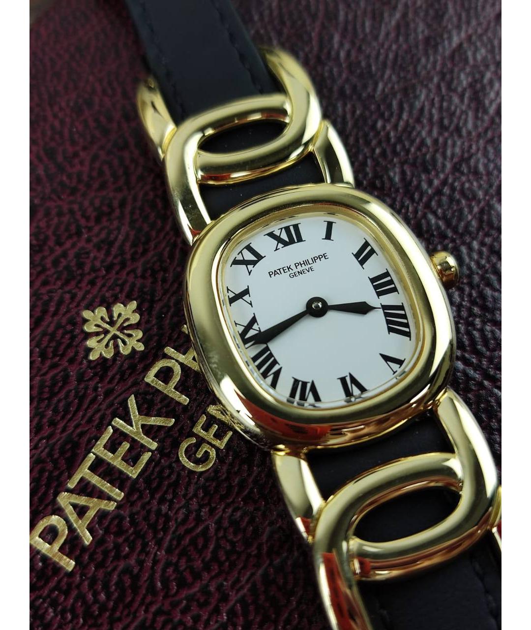 PATEK PHILIPPE Часы из желтого золота, фото 2