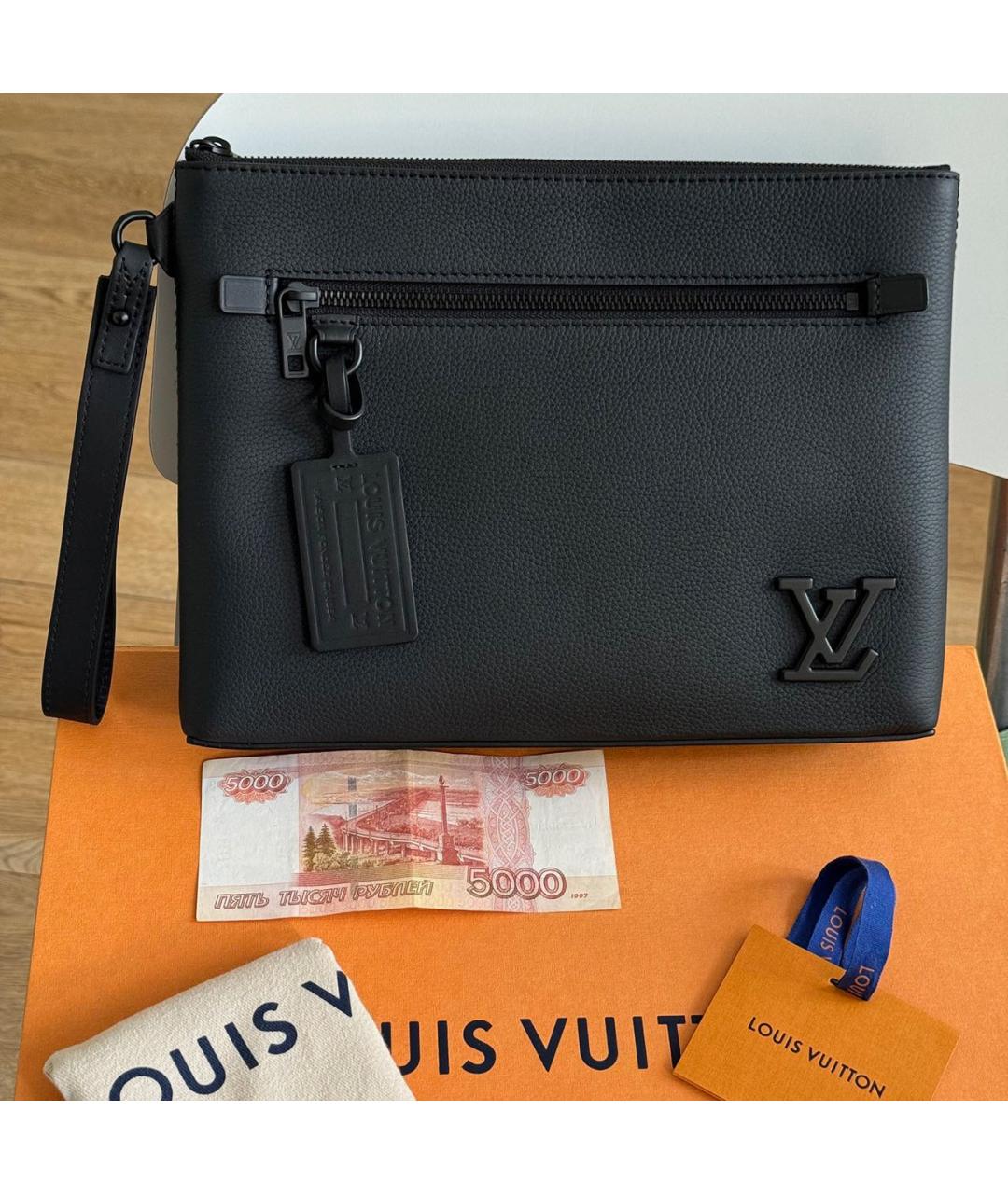 LOUIS VUITTON Черная кожаная барсетка, фото 8