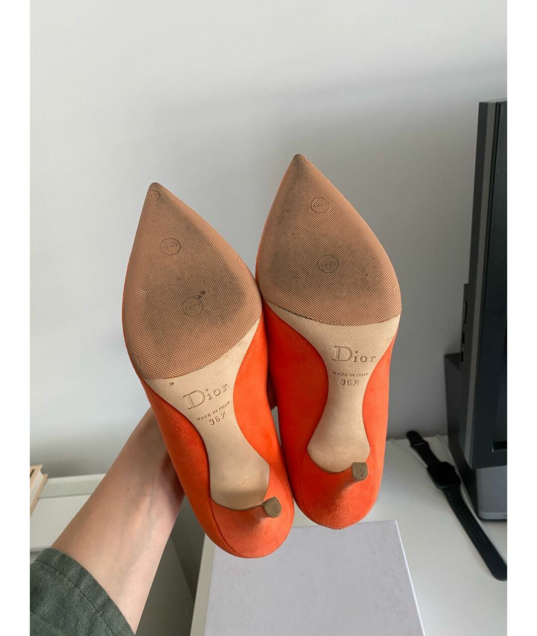 CHRISTIAN DIOR PRE-OWNED Оранжевое замшевые туфли, фото 7