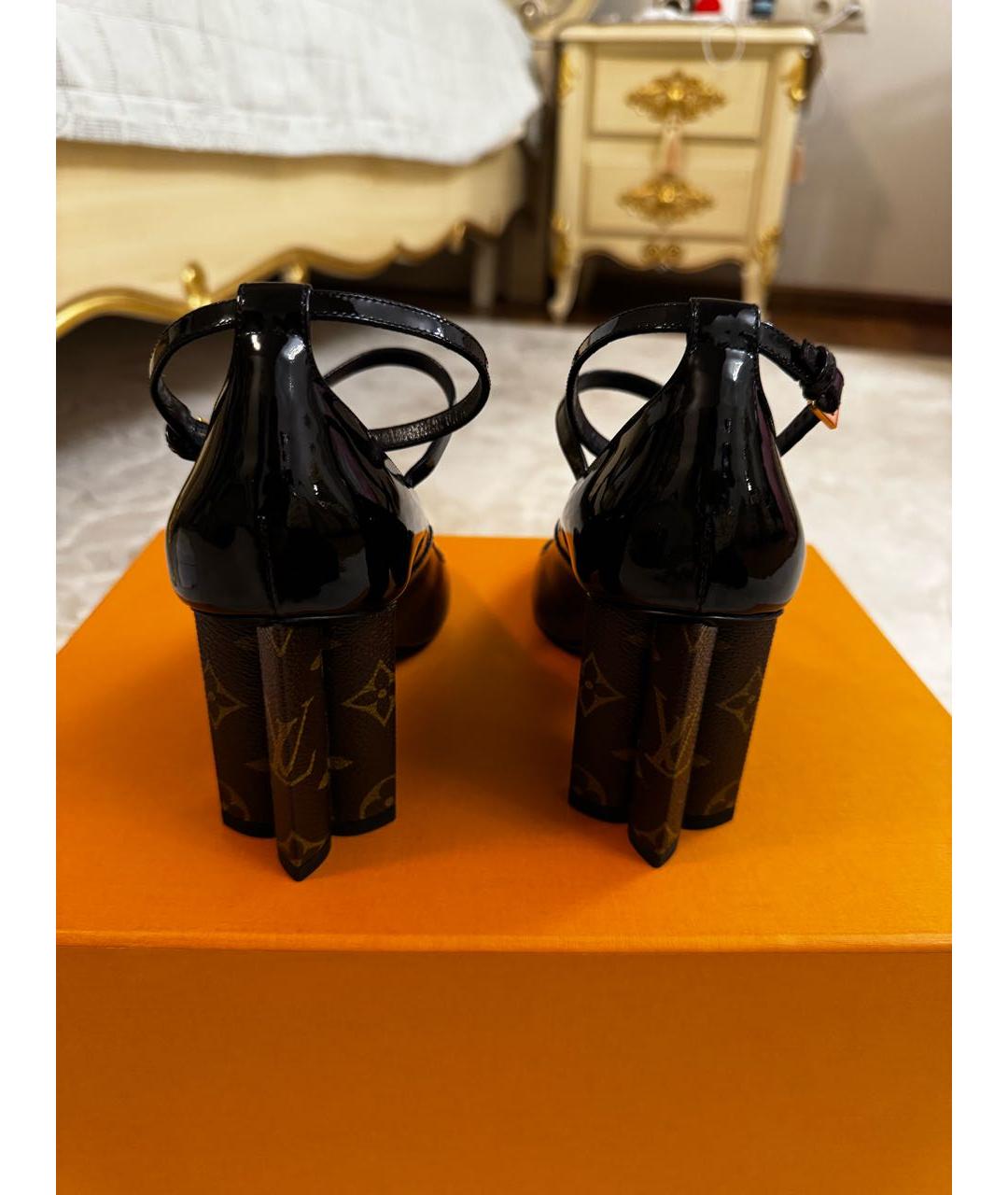 LOUIS VUITTON Черные туфли из лакированной кожи, фото 4