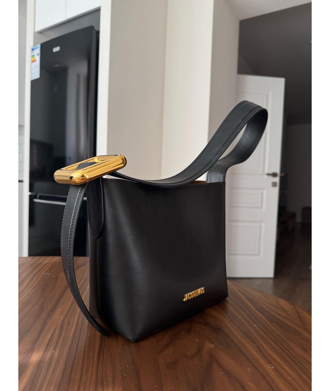 JACQUEMUS Черная кожаная сумка через плечо, фото 2