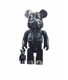 BEARBRICK Скульптура