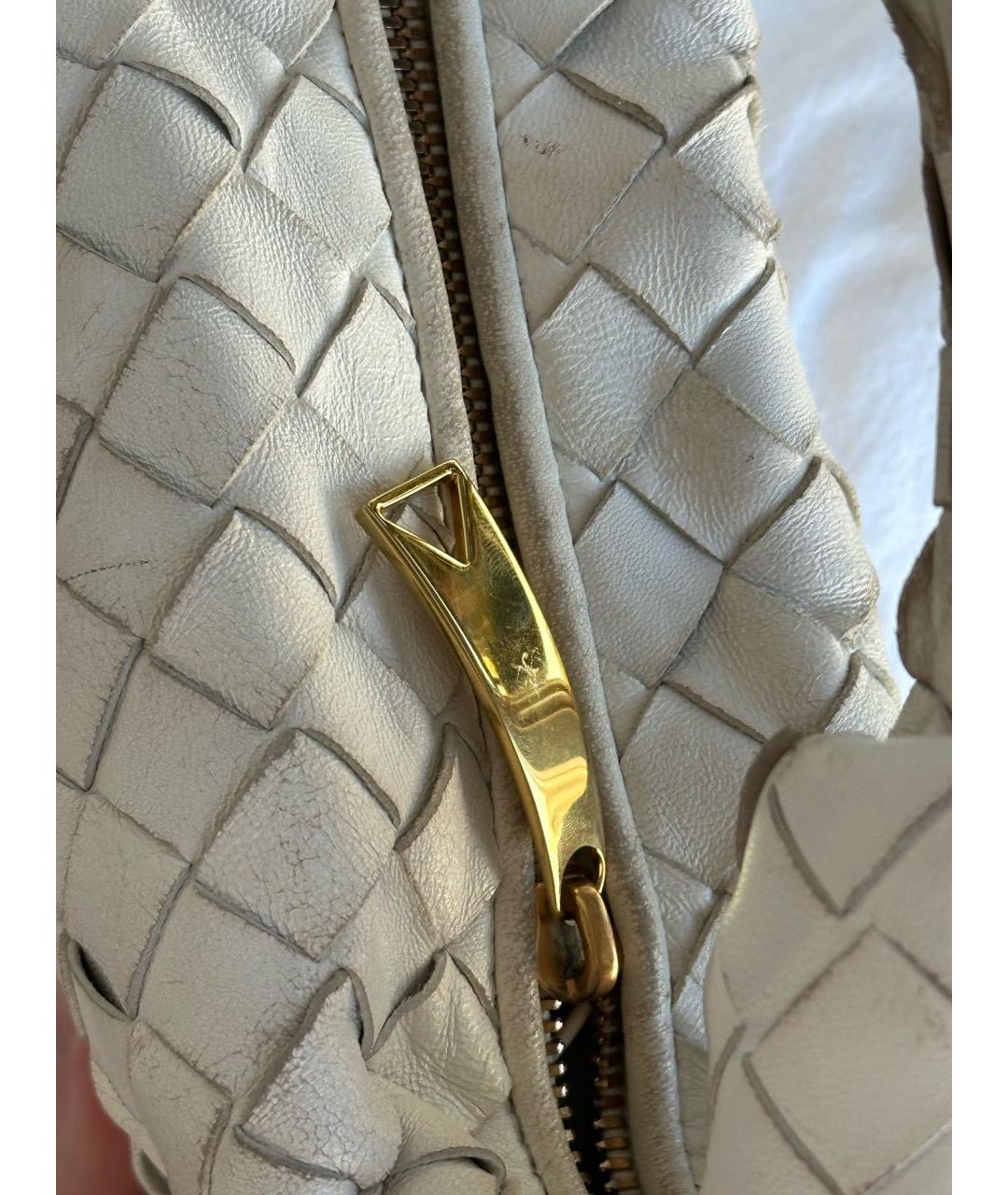 BOTTEGA VENETA Белая кожаная сумка с короткими ручками, фото 3
