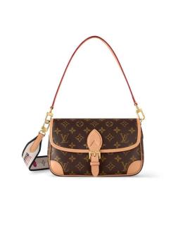 LOUIS VUITTON Сумка через плечо