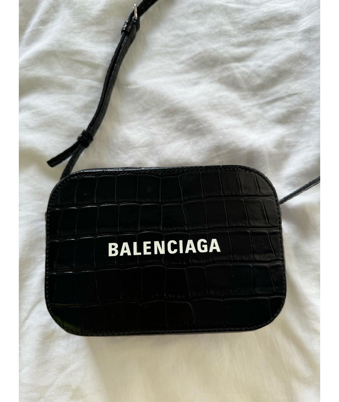 BALENCIAGA Черная сумка через плечо из лакированной кожи, фото 6