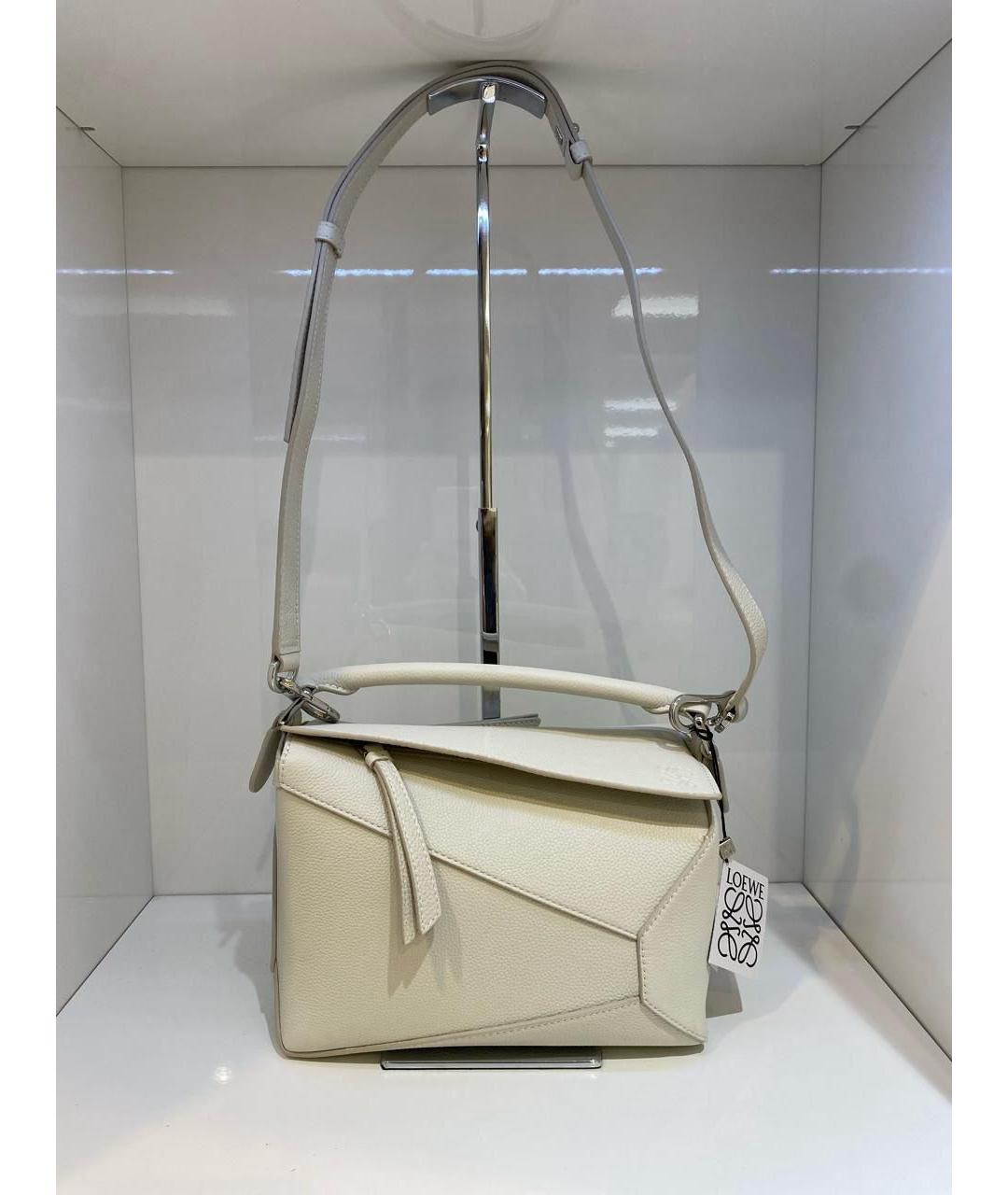 LOEWE Бежевая кожаная сумка с короткими ручками, фото 3
