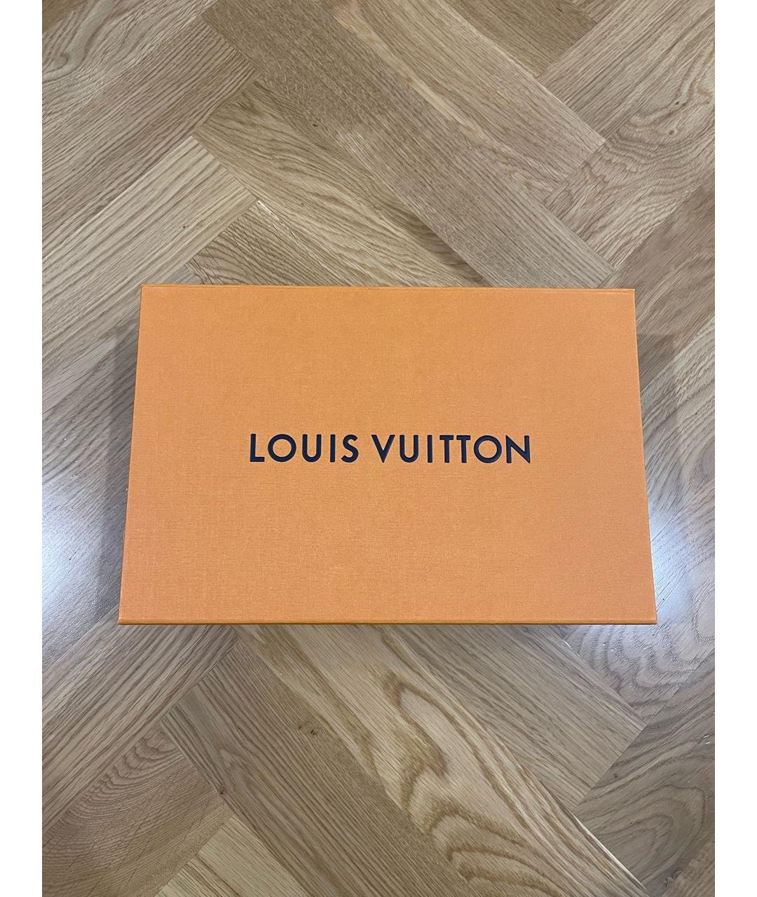 LOUIS VUITTON Антрацитовая барсетка, фото 7