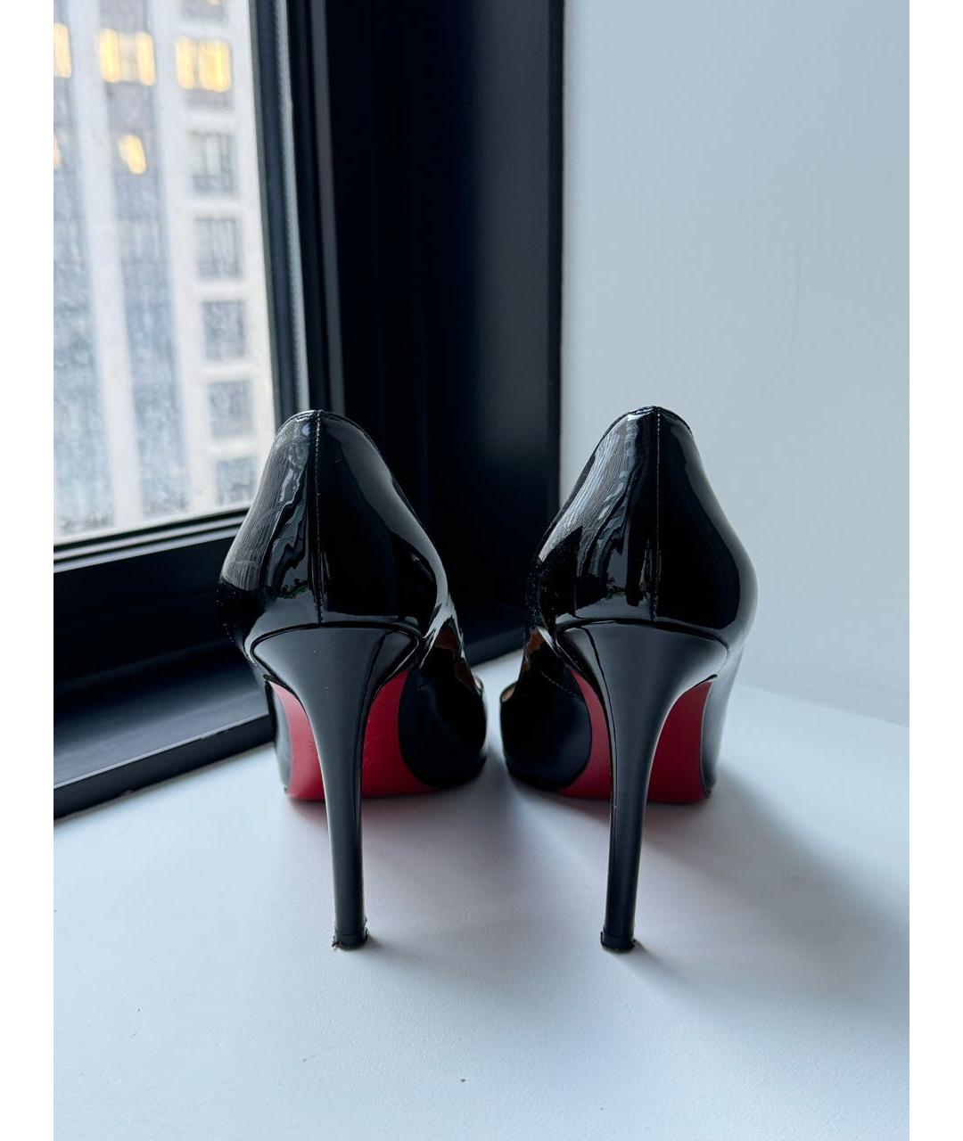 CHRISTIAN LOUBOUTIN Черные туфли из лакированной кожи, фото 4