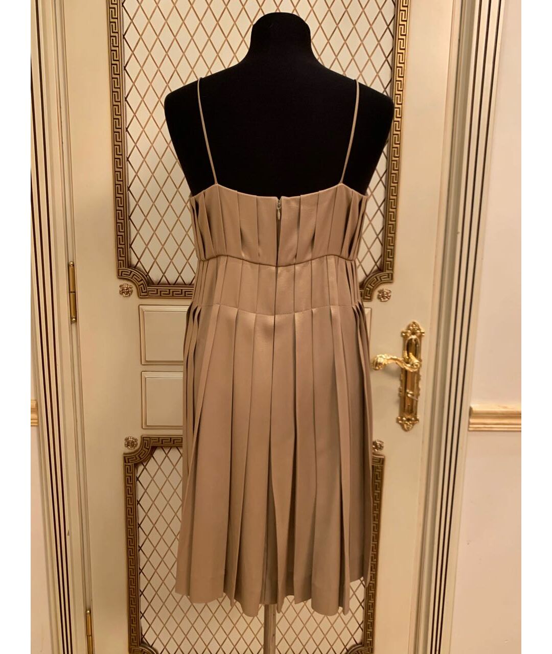 CHANEL Золотое платье, фото 5