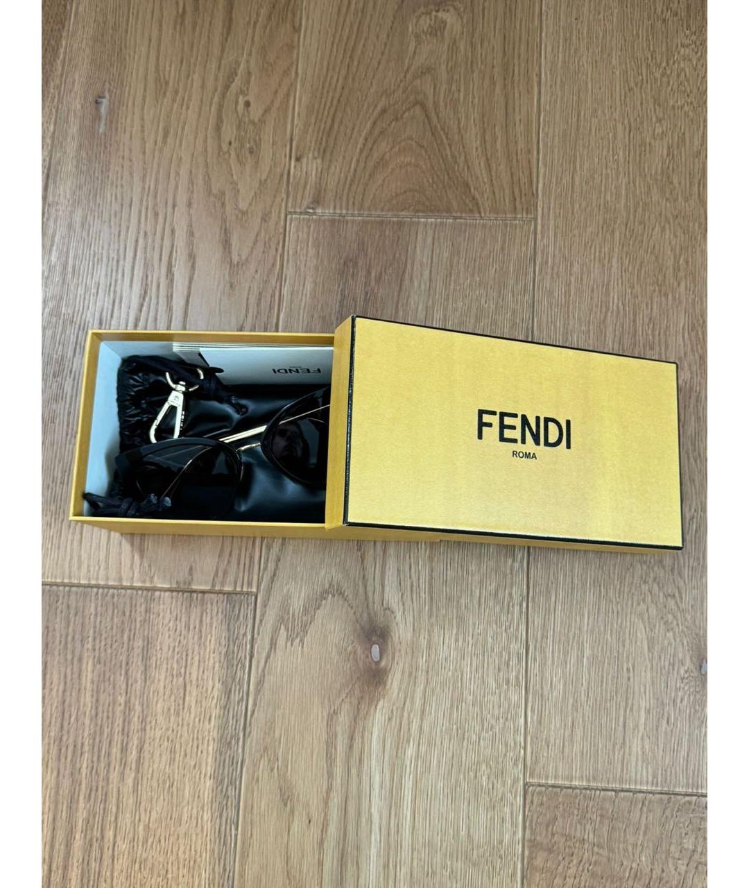 FENDI Черные пластиковые солнцезащитные очки, фото 5