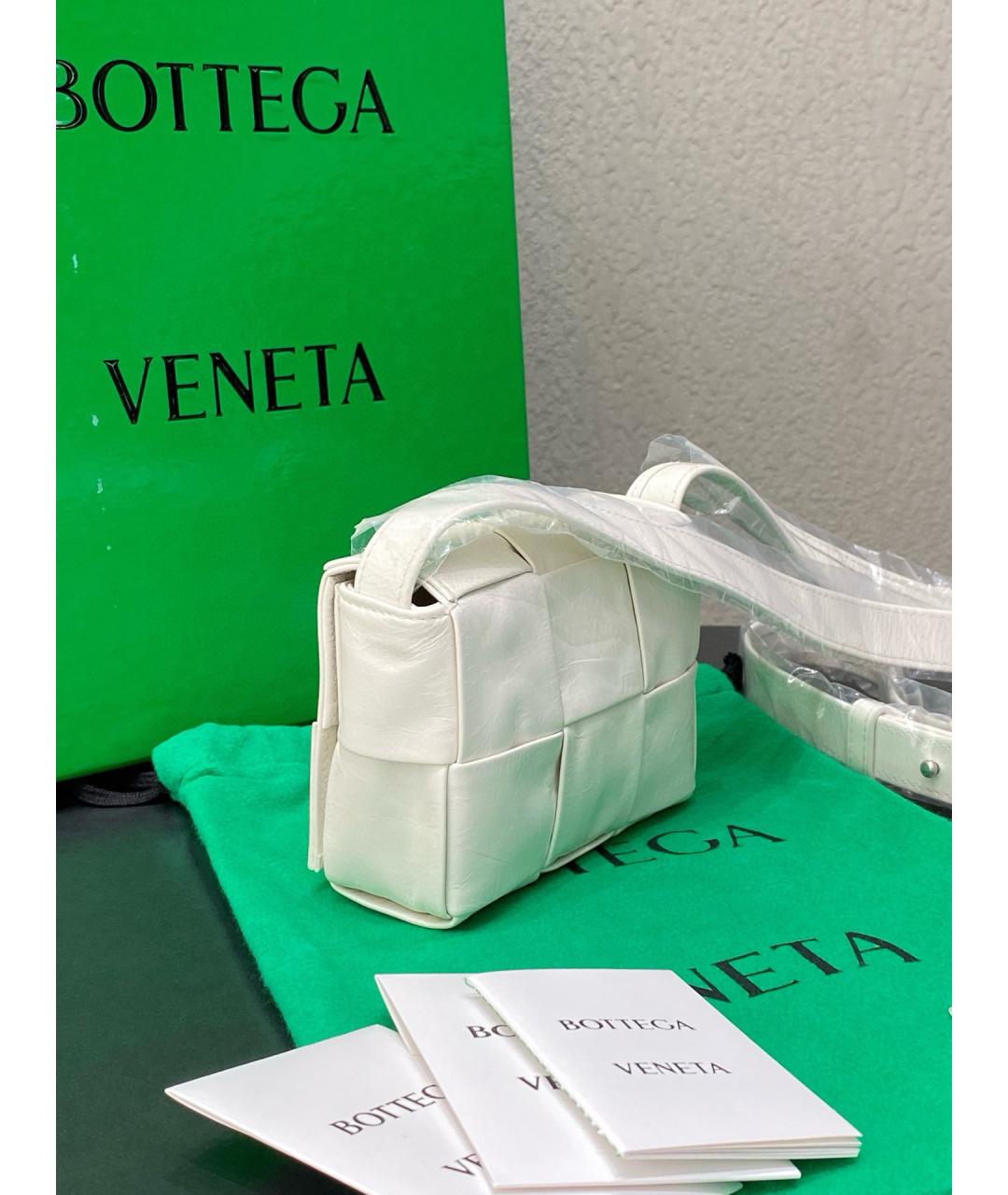 BOTTEGA VENETA Белая кожаная сумка через плечо, фото 3