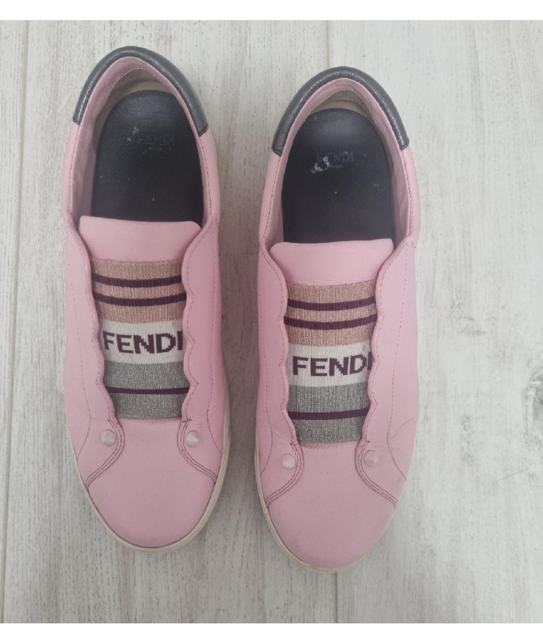 FENDI Розовые кожаные слипоны, фото 2