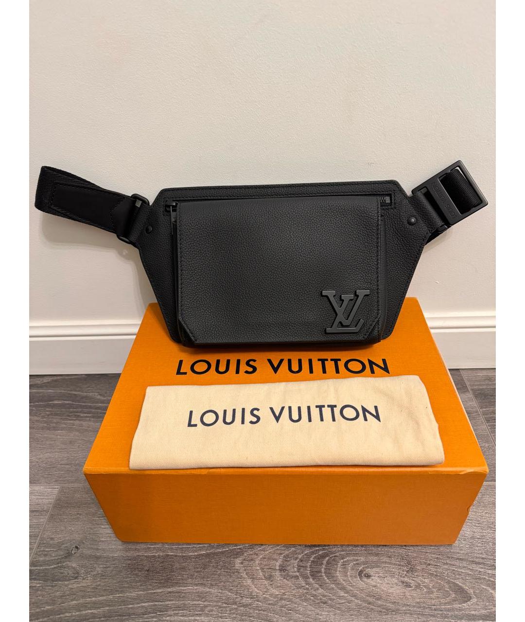 LOUIS VUITTON Черная кожаная поясная сумка, фото 9