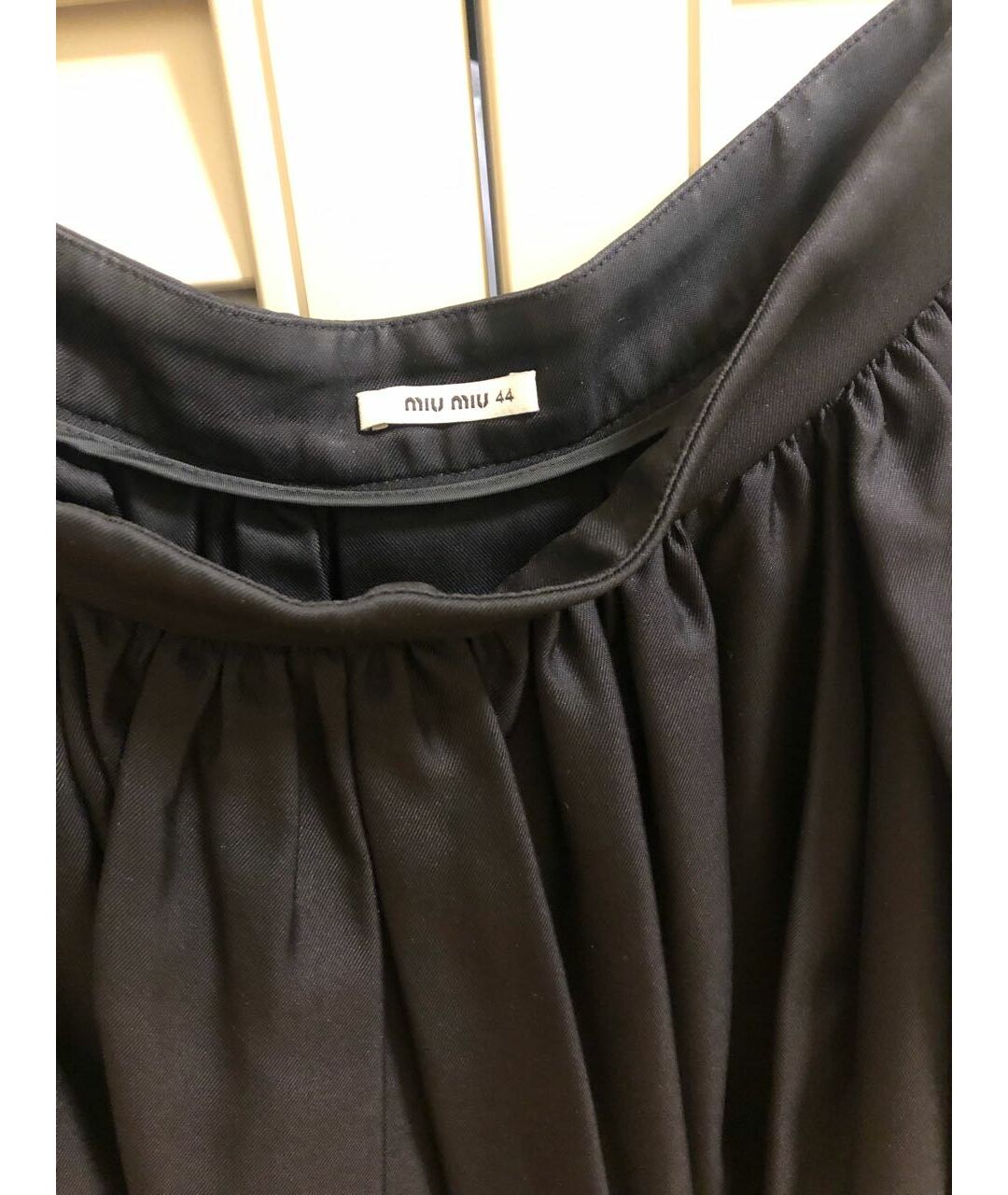 MIU MIU Черная шелковая юбка миди, фото 3