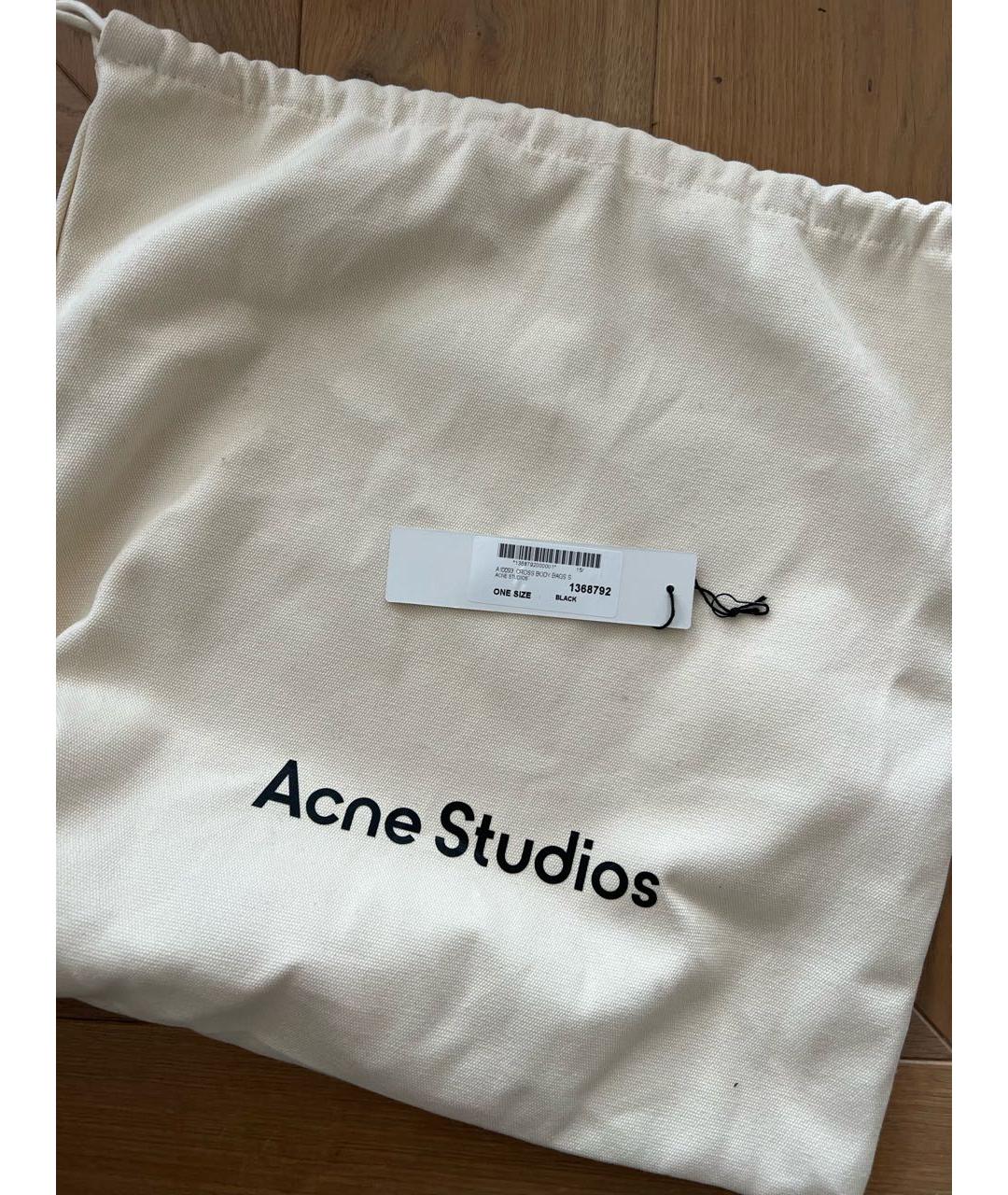 ACNE STUDIOS Черная кожаная сумка через плечо, фото 6