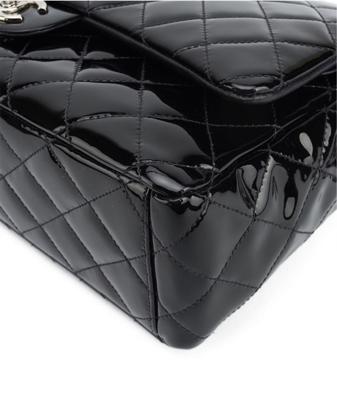CHANEL Черная сумка через плечо из лакированной кожи, фото 7