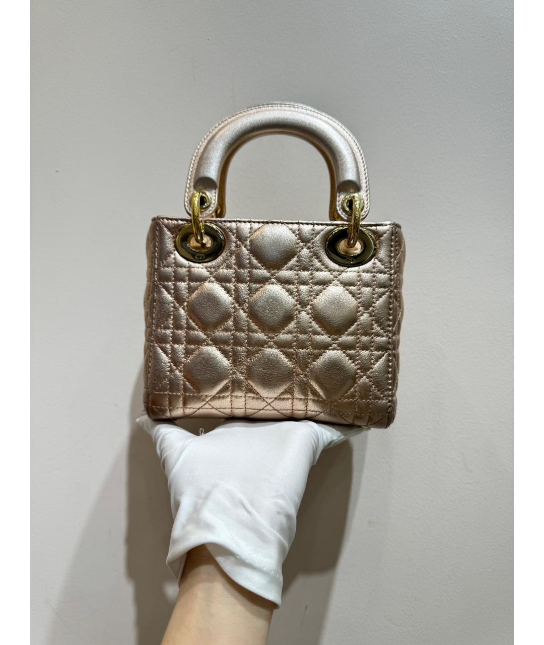 CHRISTIAN DIOR Золотая кожаная сумка с короткими ручками, фото 3