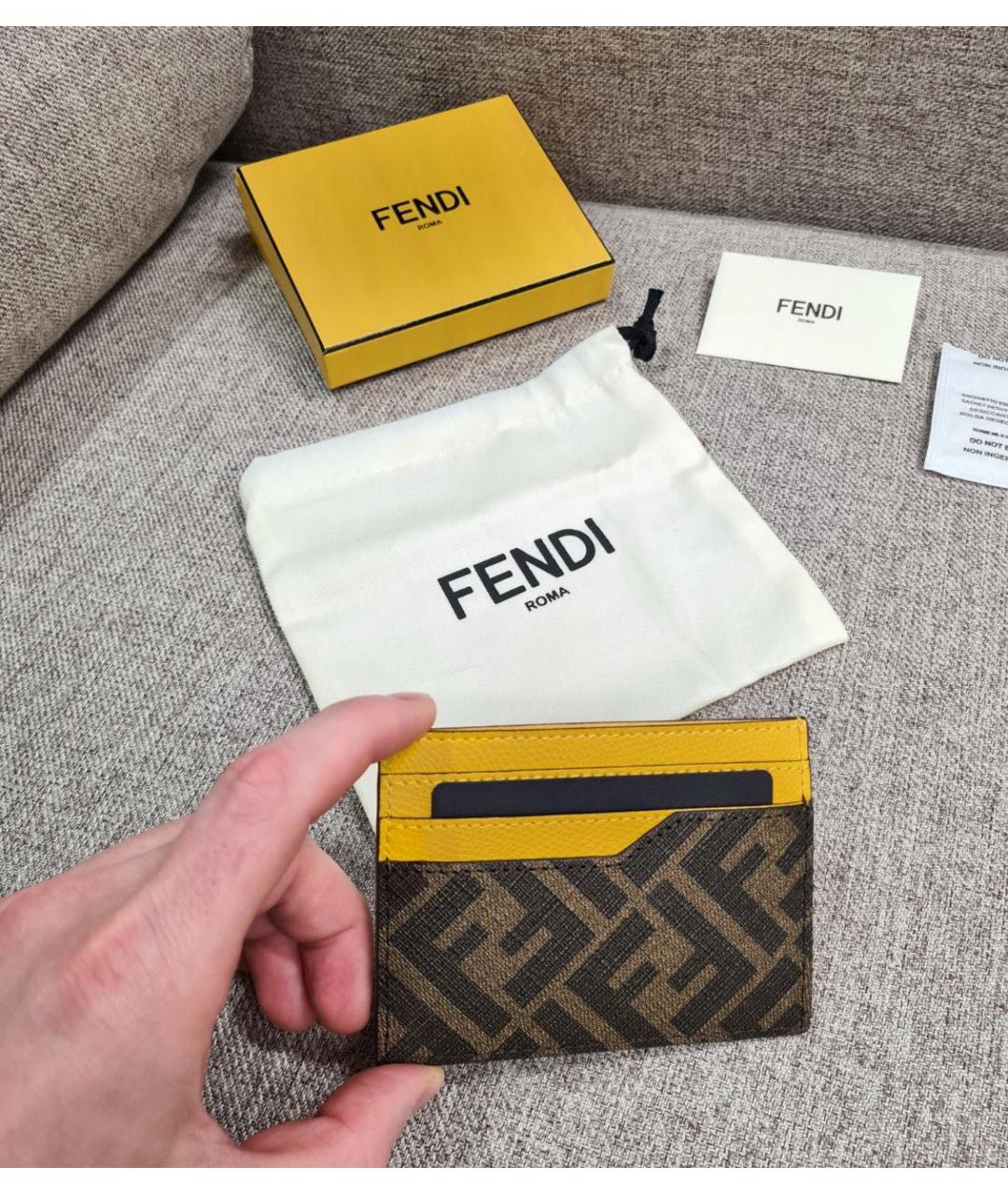 FENDI Коричневый кожаный кардхолдер, фото 4