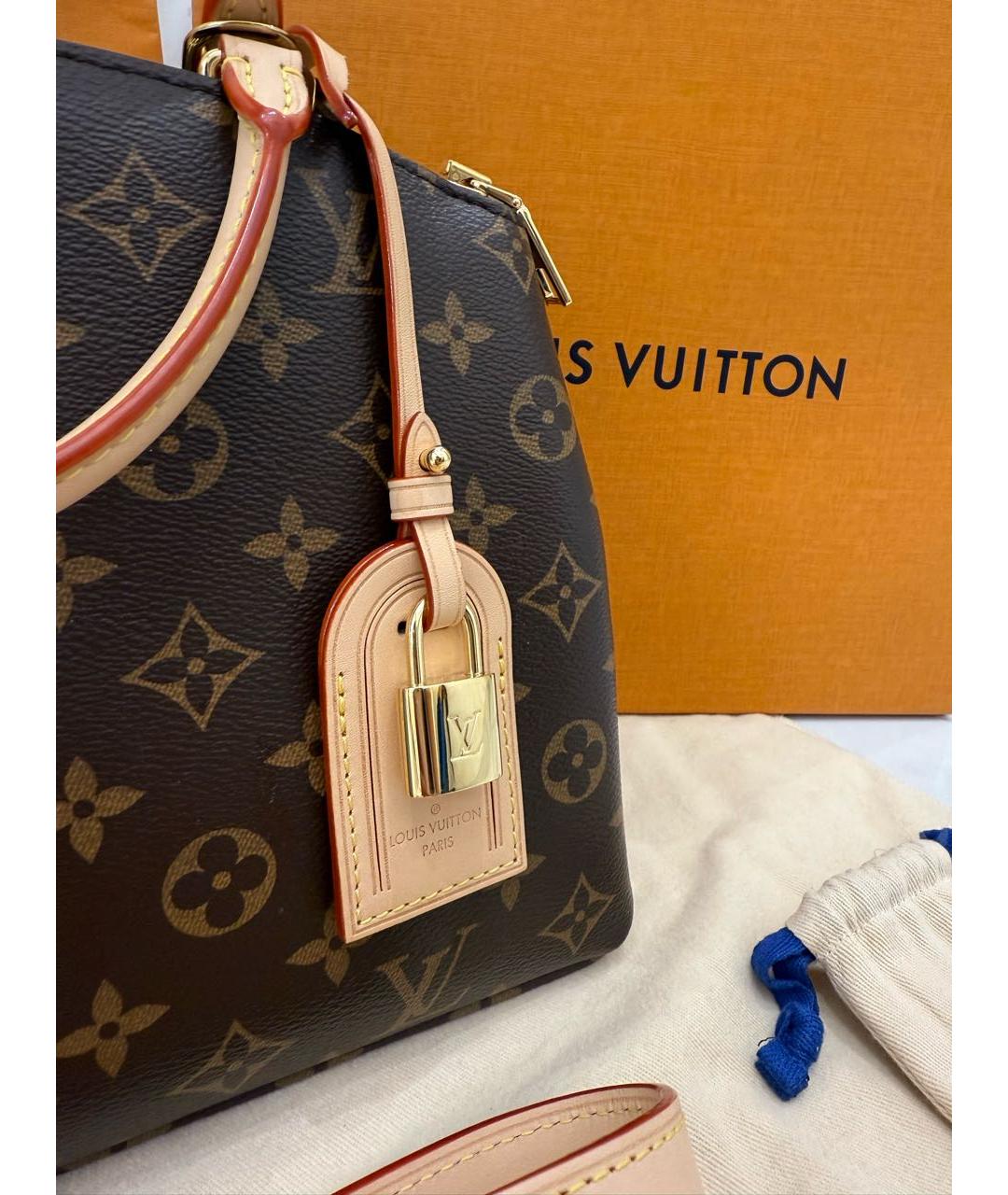 LOUIS VUITTON Коричневая сумка с короткими ручками, фото 2