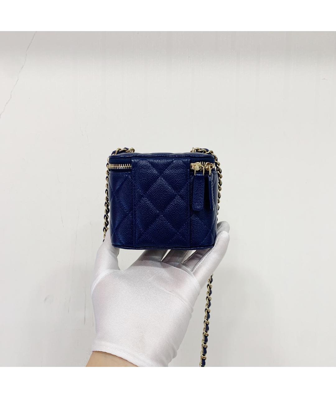 CHANEL Темно-синяя кожаная сумка через плечо, фото 3